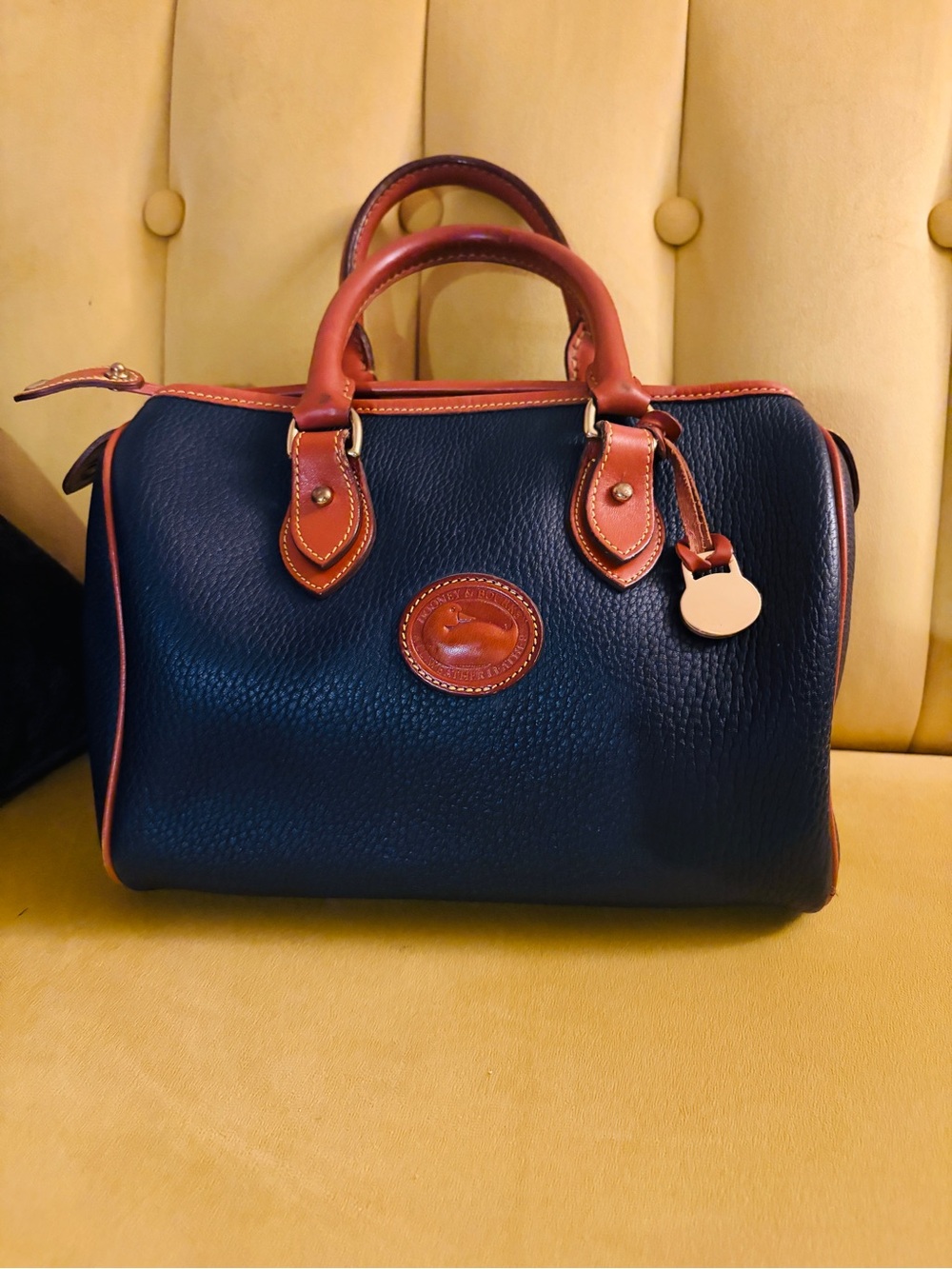 Vintage Dooney & Bourke All Weather Leather Satchel Bag ⚓️✨
